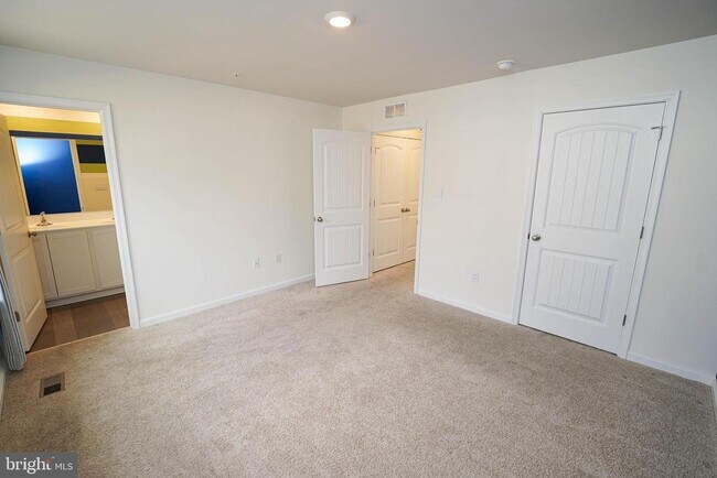 Building Photo - 1624 Severn St