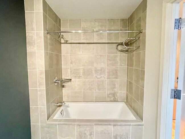 Building Photo - South Beach Contemporary Top Floor New Yor...