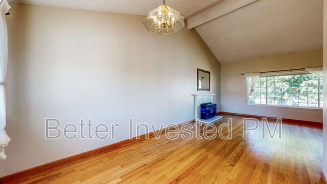 Building Photo - 848 Sprucewood Ct