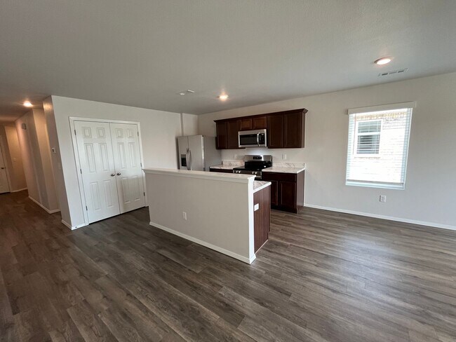 Building Photo - *Pre-leasing* Four Bedroom | Two Bath Home...