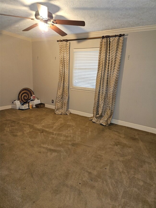 Primary Photo - 6903 Kingsway Dr