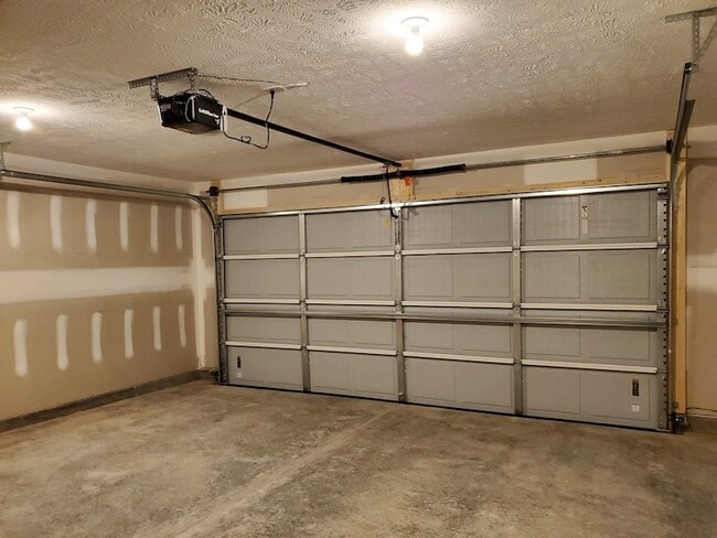 Building Photo - 2853 Vly Farms Dr