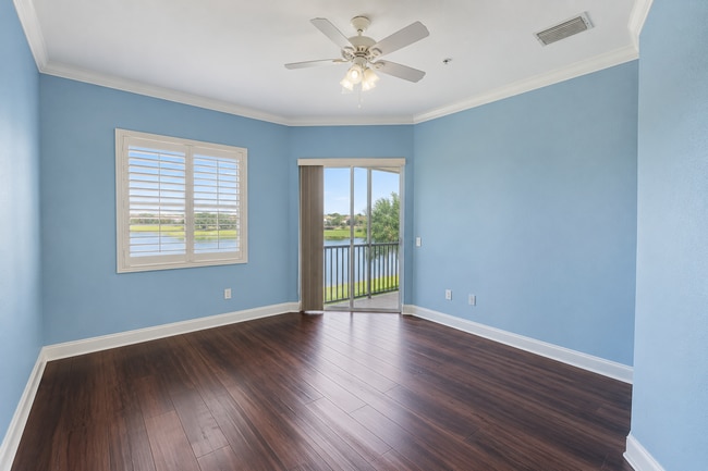 Building Photo - 8361 Miramar Way