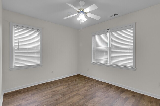 Building Photo - 108 Luke Ct