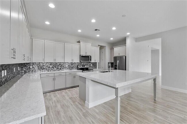 Building Photo - 5217 Liberty Ln