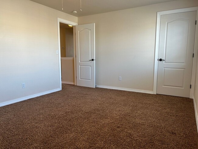 Building Photo - 2637 Dornoch Pl