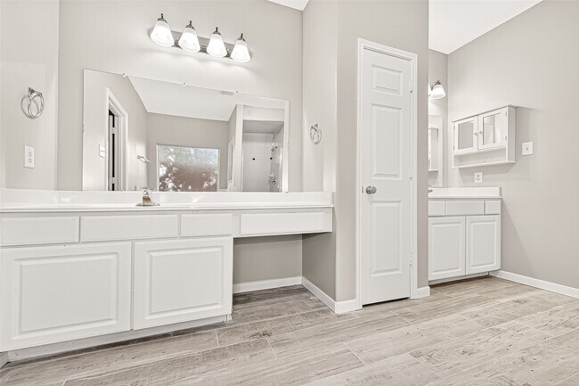 Building Photo - 1903 Amber Trail Ln