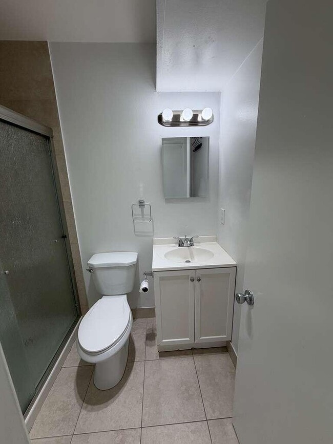 Building Photo - 9851 Sandalfoot Blvd