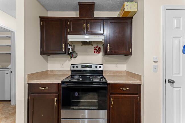 Building Photo - 107 Shallowford Cir