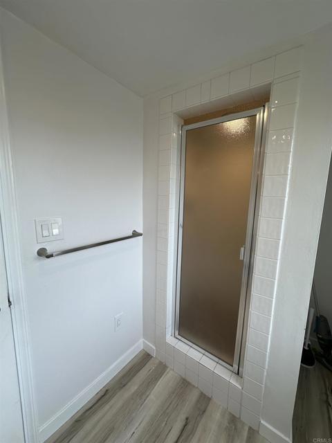 Building Photo - 109 S Alameda Ln