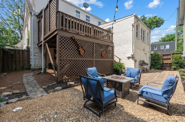 Building Photo - 828 Kirkwood Ave