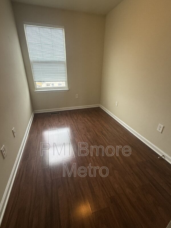 Building Photo - 2615 Huron St