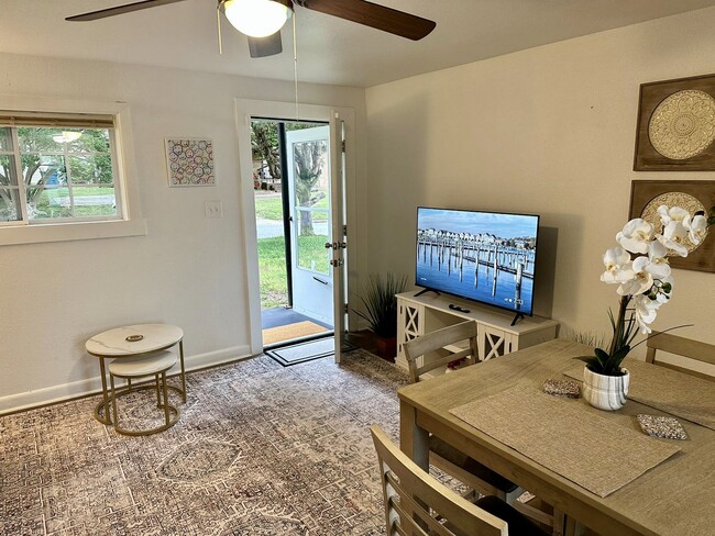 Living room - 824 2nd St SW