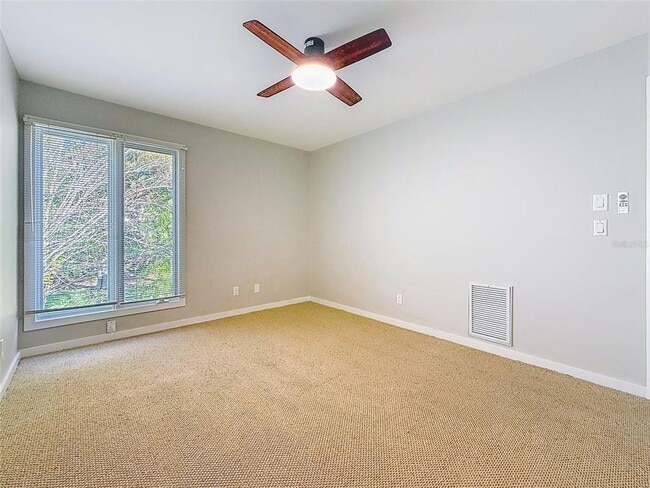 Building Photo - 1351 Willow Brk Dr