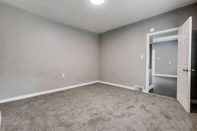 Building Photo - 311 Boggs Ave