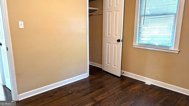 Building Photo - 3307 Guthrie Dr