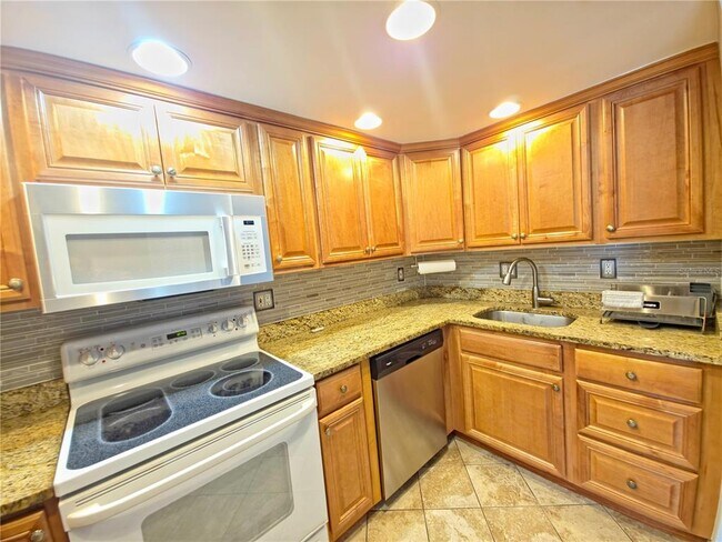 Building Photo - 503 Albee Farm Rd