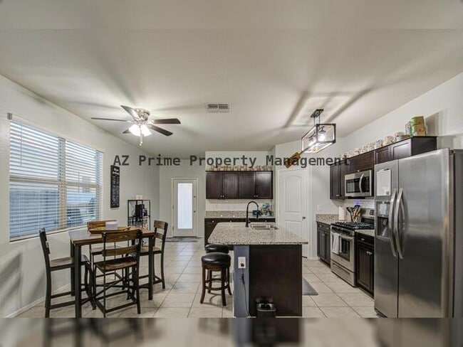 Building Photo - 30945 W Picadilly Rd