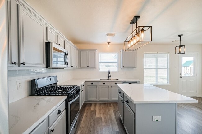 Building Photo - 2030 Vander Wilt Ln