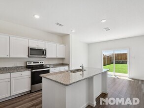 Building Photo - 4 Bedroom Single Family Home in Crowley