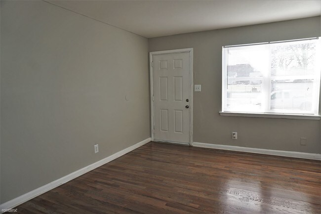 Building Photo - 936 Mayson Turner Rd NW