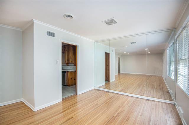 Building Photo - 4909 Overton Ave