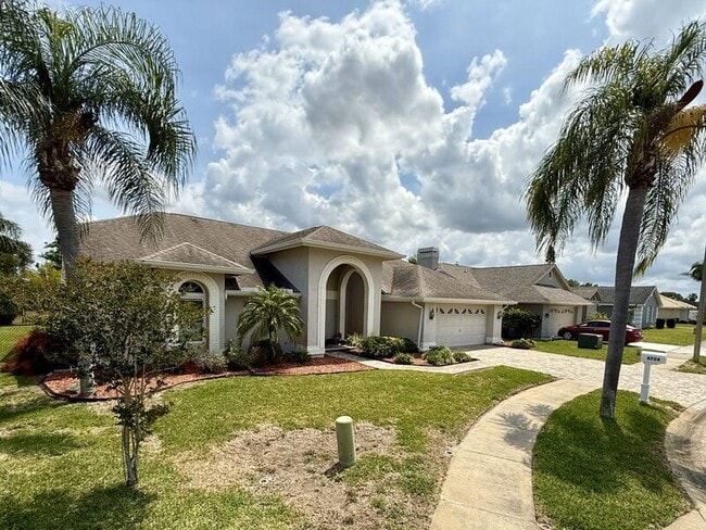 Building Photo - 8724 Ashbury Dr