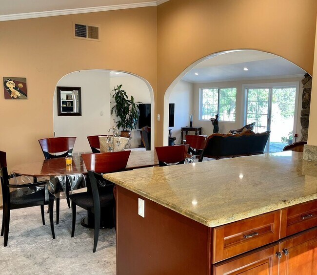 Building Photo - Stunning Woodland Hills Home with Sweeping Views