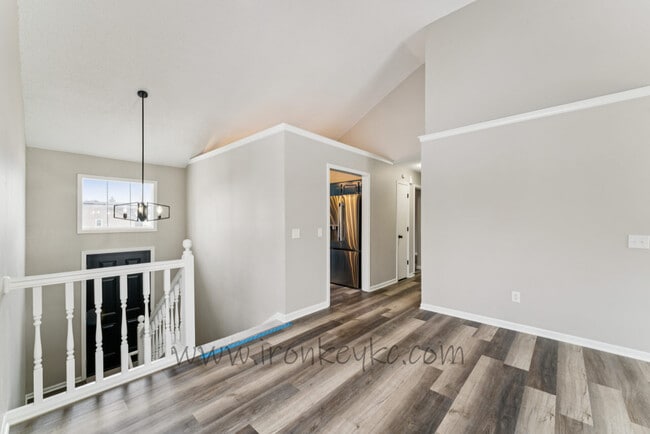 Building Photo - 6620 W 152nd St