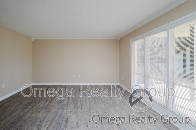 Building Photo - 4724 S Court St