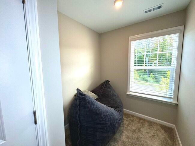 Building Photo - 321 Heritage Regency Dr