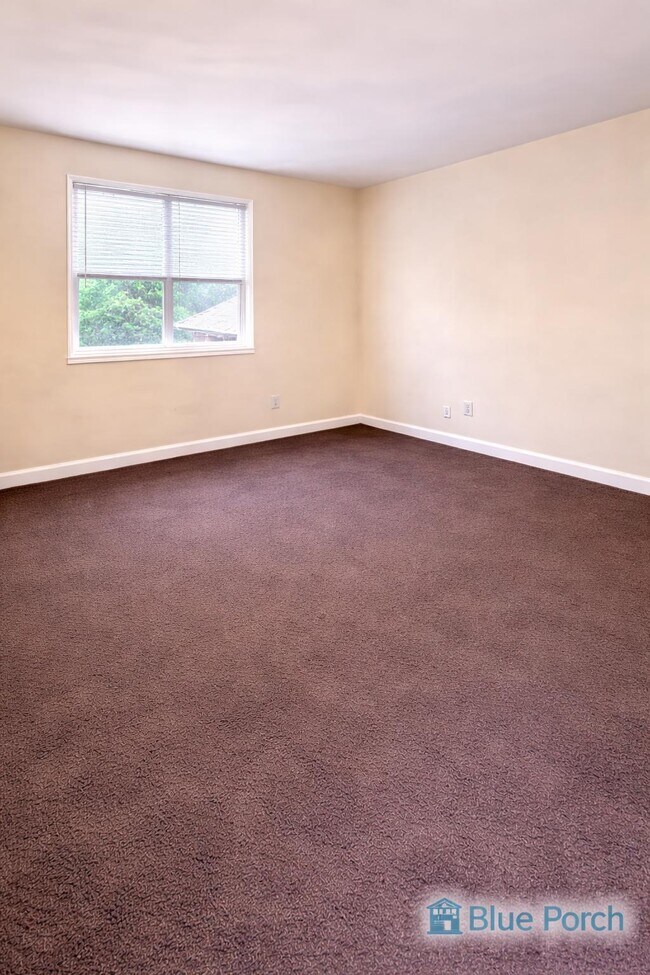Building Photo - Mosely St Unit B