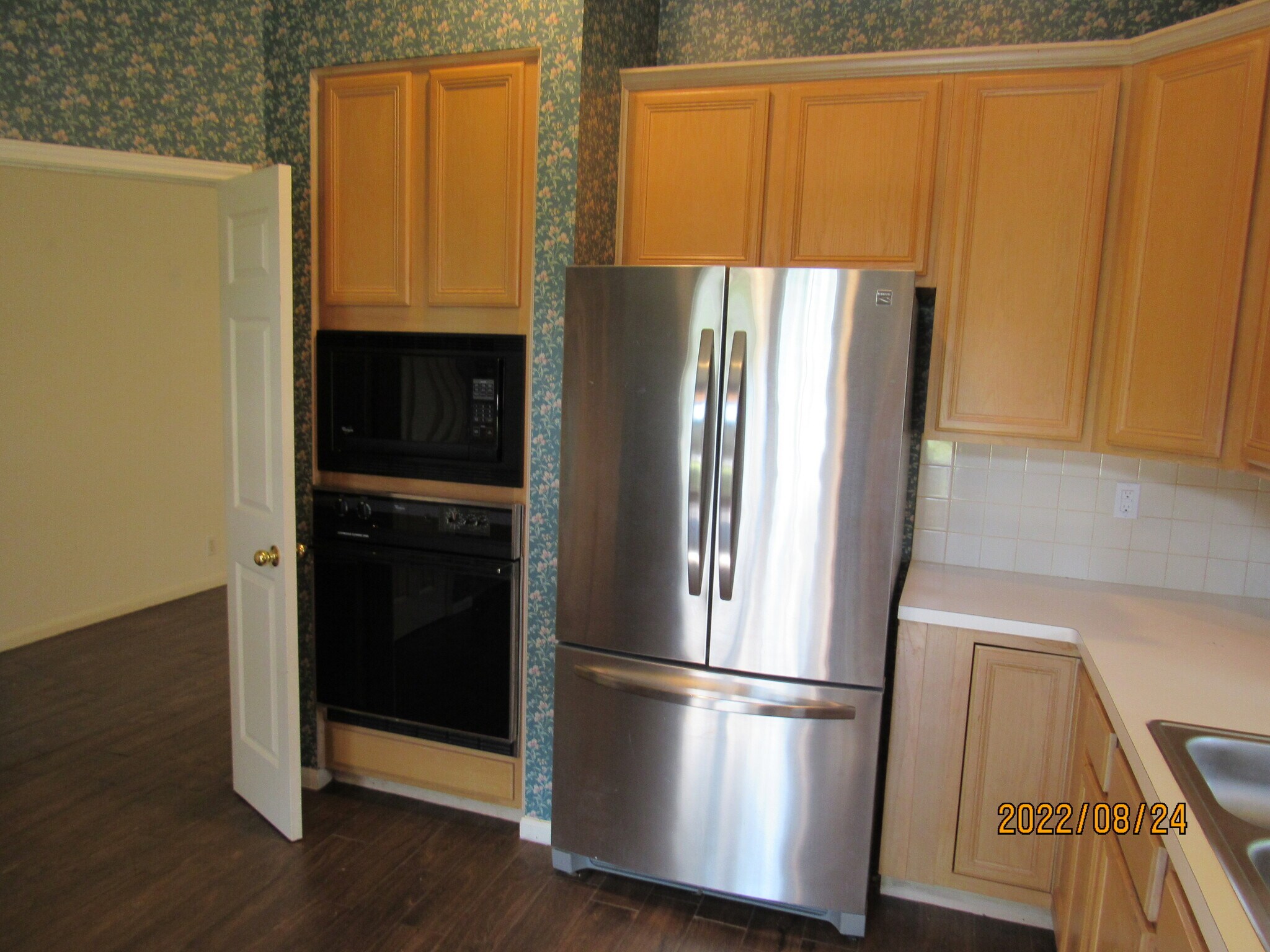 Building Photo - 9415 Pine Arbor