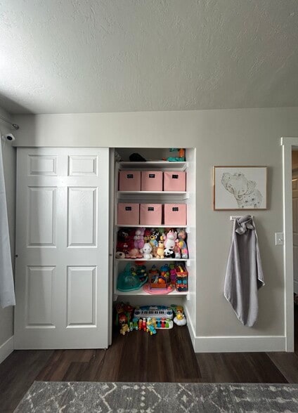 Building Photo - 4082 Liberty Ave