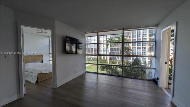 Building Photo - 851 Three Islands Boulevard