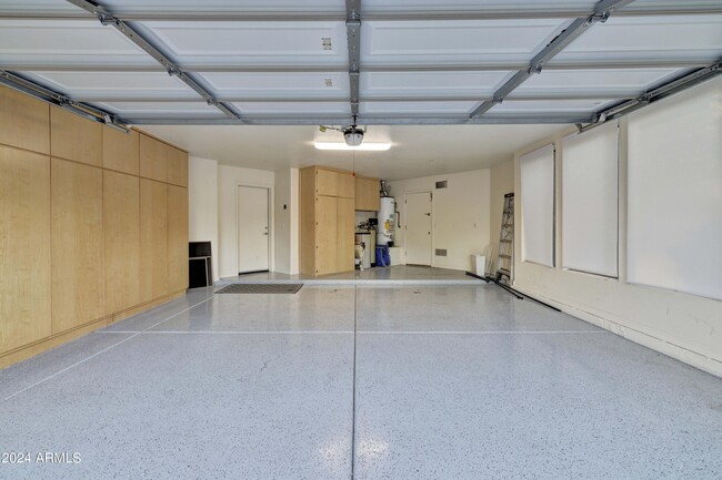 Building Photo - 7687 E Pozos Dr