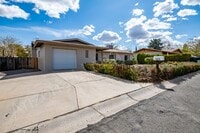Building Photo - CANYON SHADOWS HOME