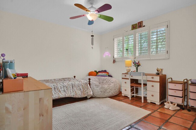Building Photo - 15280 SW 72nd Ave