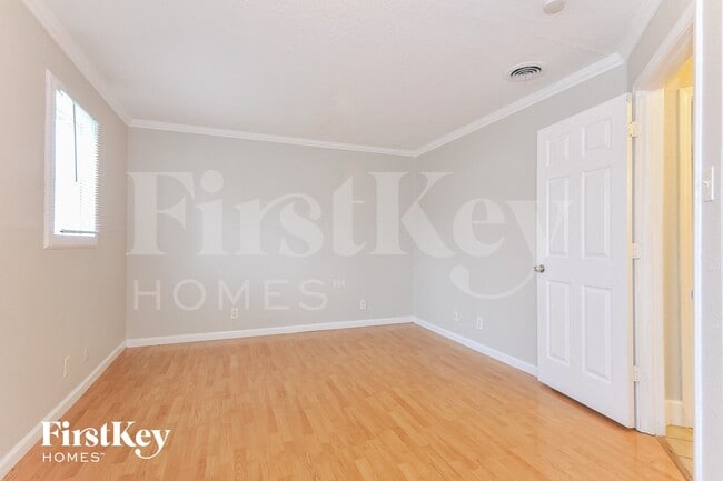 Building Photo - 1412 Vero Dr