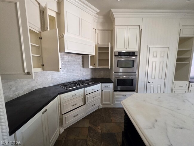 Building Photo - 9338 Wilderness Glen Ave