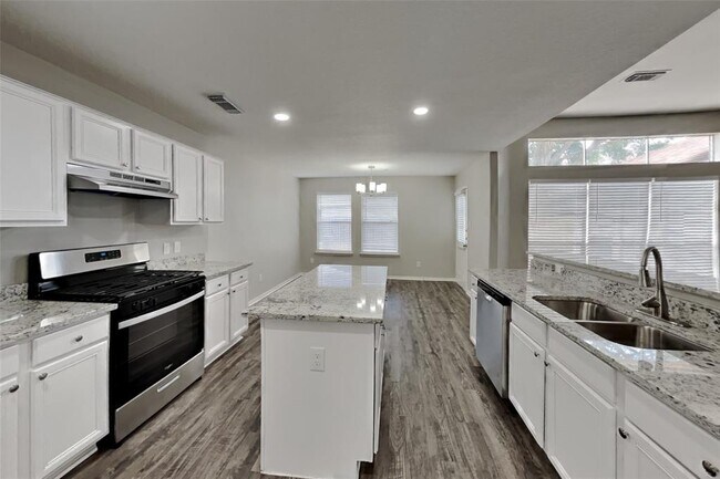 Building Photo - 23910 Ayscough Ln