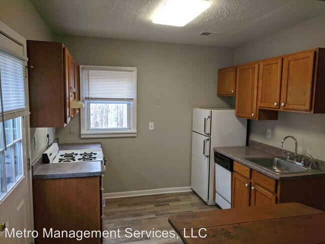 Building Photo - 2 br, 1 bath House - 741 Vine St