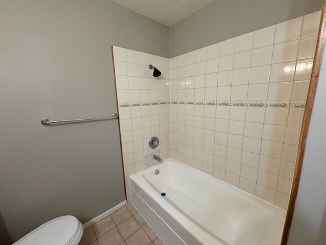 Building Photo - Fully Remodeled 3 Bedroom Townhome Availab...