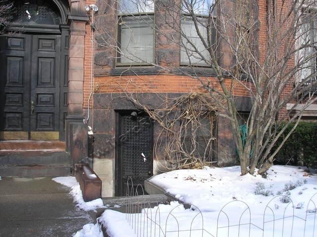 Building Photo - 406 Beacon St