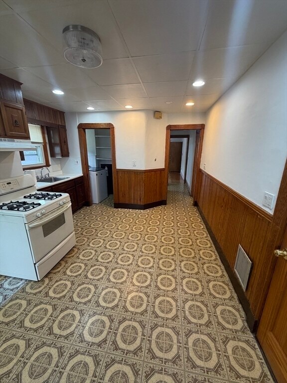 Building Photo - 1114 Bennington St