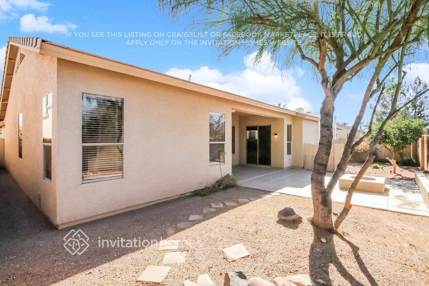 Building Photo - 440 S Brett St