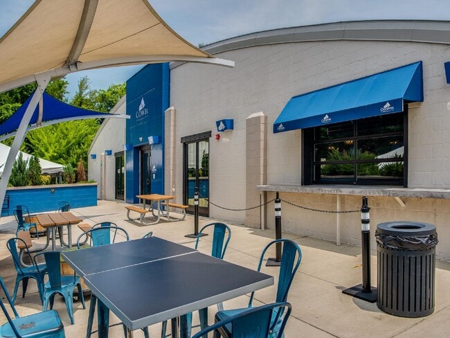 Building Photo - Custom 3 story home in the heart of Belmont/Optimist Park!