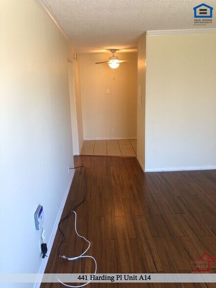 Building Photo - 441 Harding Pl