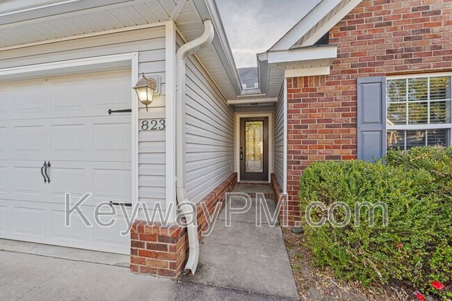Building Photo - 823 Whispering Willow Ct