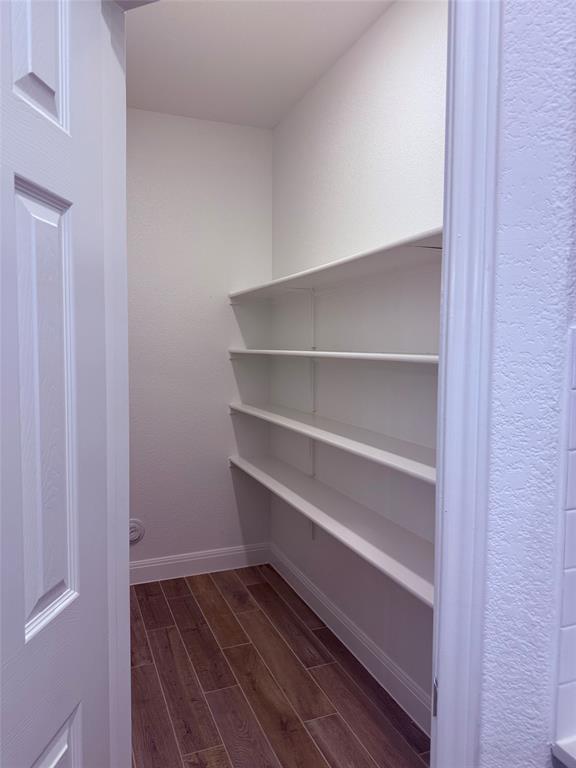 Building Photo - 513 Senca Pk